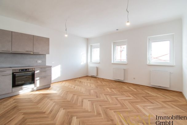 ERSTBEZUG nach Sanierung! Tolle 3-Zimmer-Wohnung mit voll ausgestatteter Küche im Zentrum von Linz zu vermieten! - Photo 1