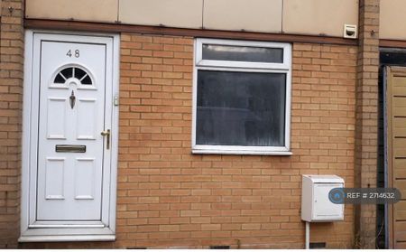 4 bedroom terraced house to rent - Photo 4