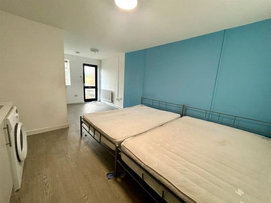 Radlett Road, Frogmore, St Albans, AL2, London - Photo 1