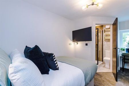 1 bedroom in a house share to rent - Photo 3