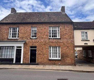 St Neots, PE19 - Photo 1