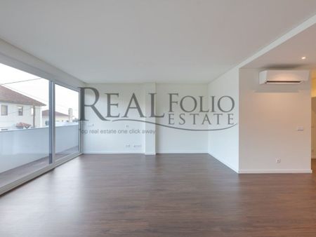 3 room luxury Flat for rent in Cascais e Estoril, Portugal - Photo 2