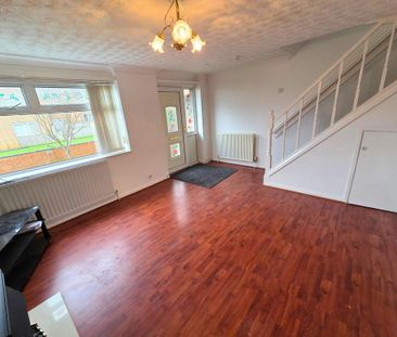 3 bedroom terraced house to rent - Photo 5