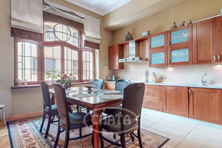 Unikalny apartament w secesyjnej willi - Borek - Фото 5