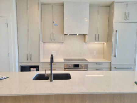 MOVALA: Brand New 2 Bdrm with Lakeview - Photo 4