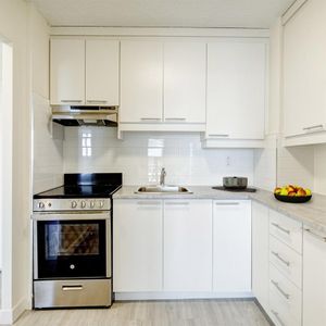 Studio Premium - 100 400 Place Juge Desnoyers, Laval - Photo 3