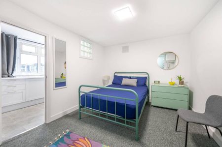 1 bedroom flat to rent - Photo 2