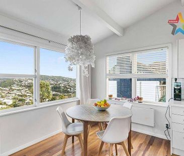 Spacious 5-Bedroom Furnished House in Northland - Photo 6
