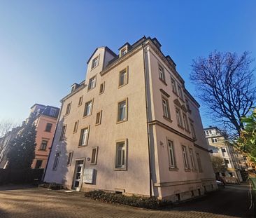 Gemütliche 2-Zimmer-Wohnung mit Einbauküche in Dresden-Löbtau! - Photo 1