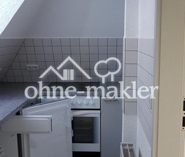 1 ZKB + Balkon in Zwickau-Auerbach, Dachgeschoss-Wohnung mit EBK - Photo 1