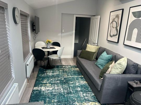 3 bedroom apartment to rent - Photo 1