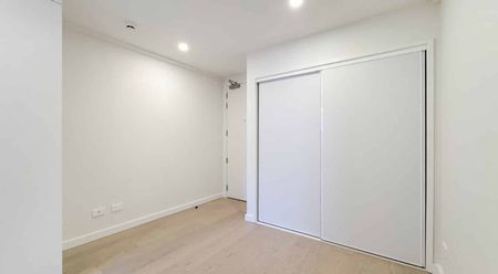 Welcome to apartment 411 in Hyde Lane. - Photo 5