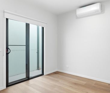 BRAND NEW HOME ON A CORNER BLOCK - Photo 6