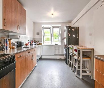 2 bedroom maisonette to rent - Photo 2