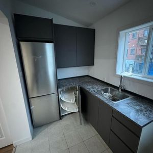 À LOUER – Grand 4½ entièrement rénové | 22e Avenue, Montréal - Photo 2