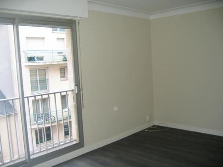 Location Appartement 2 pièces 48m² NANTES 44000 - Photo 3