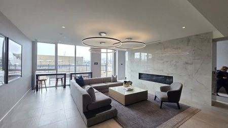 For Lease - 185 Deerfield Road Unit# 215, Newmarket, Ontario - Photo 2