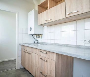 Nettes Dachgeschoss-Appartement mit Einbauküche und Aufzug in ruhig... - Photo 3