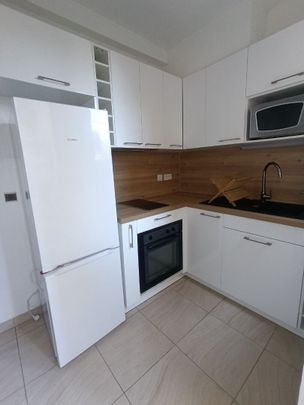 ST-MAUR - Mairie - Studio meublé 20m² 750€ CC - Photo 1