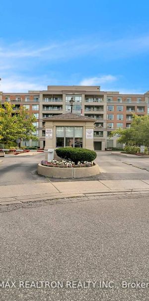 For Lease - 19 Northern Heights Drive Unit# 413, Richmond Hill, Ontario - Photo 1