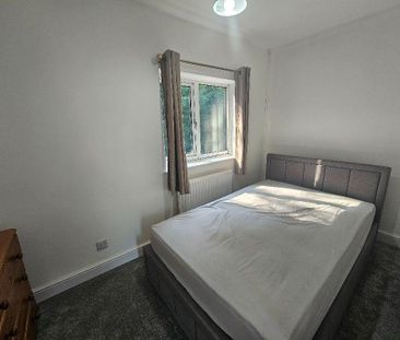 2 bedroom detached house to rent - Photo 3