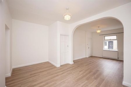 3 bedroom terraced house to rent - Photo 2