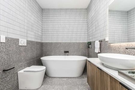 A State-of-the-Art Near-New Two-Storey Luxury Duplex in Prime Punchbowl - Photo 5