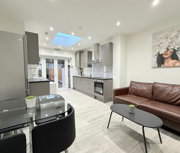 Room in a Shared House, Westway, W12 - Photo 1