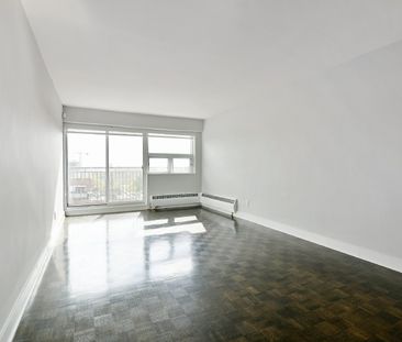 21 James Street - 508 - Photo 1