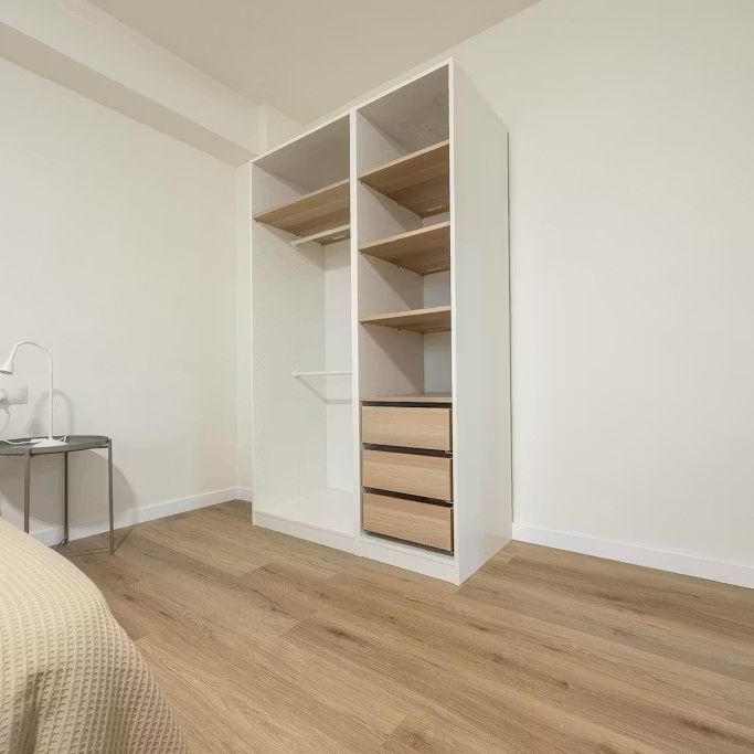 Carrer de lEscultor Josep Capuz, Valencia, Valencian Community 46004 - Photo 1