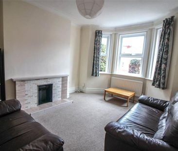 4 bedroom detached house to rent - Photo 2