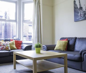 1 bedroom in a house share to rent - Photo 1