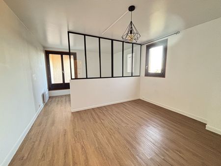 Location Appartement 2 pièces 54m² - Photo 3