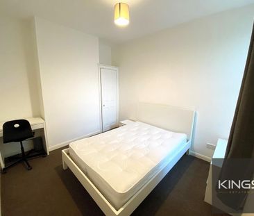 4 bedroom terraced house to rent - Photo 6