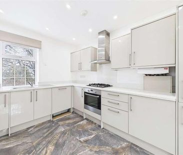 Sutton Lane, Banstead, Surrey, SM7 - Photo 4