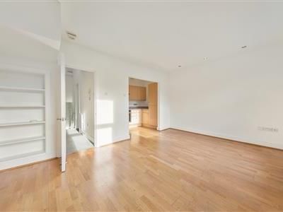 Upper Richmond Road, SW15 - Photo 1