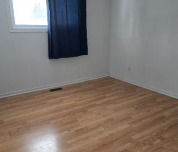 For Lease - 1183 Farnsborough Crescent, London East, Ontario - Photo 5