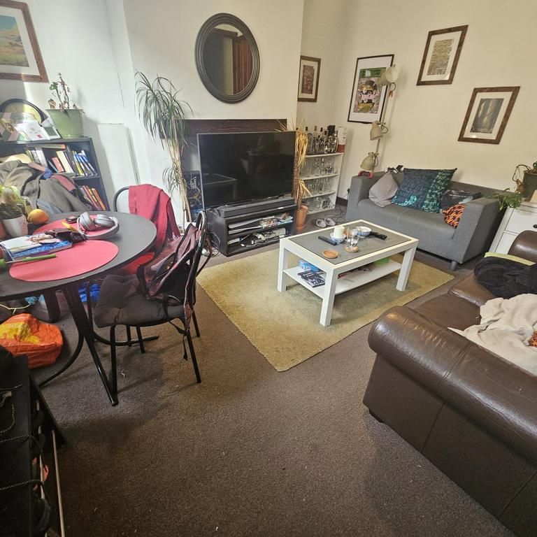 2 bedroom house to rent - Photo 1