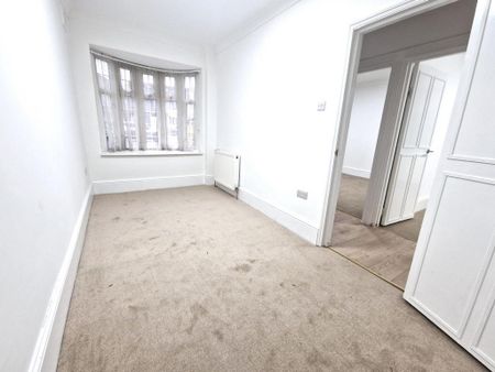 3 bedroom detached bungalow to rent - Photo 3