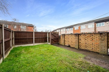 3 bed end of terrace house to rent in Oakford Avenue, Manchester, M40 - Photo 5