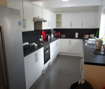 1 bedroom in a house share to rent - Photo 6