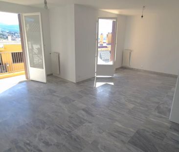 Location Appartement 3 pièces 81m² NICE 06100 - Photo 1