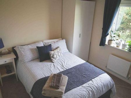 Spectre Court, Hatfield, AL10 - Photo 3