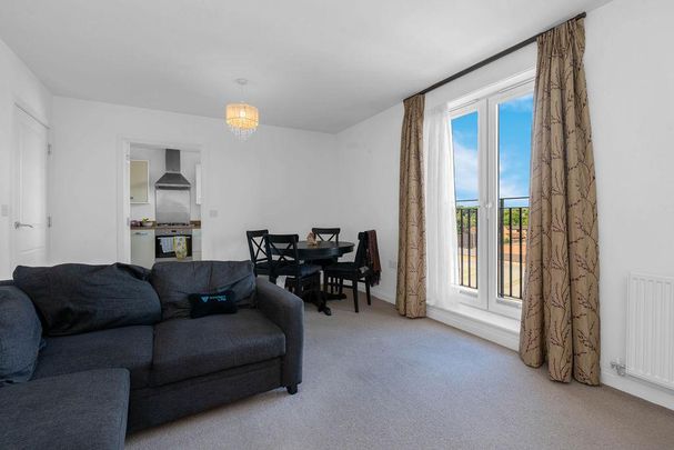 2 bedroom flat to rent - Photo 1