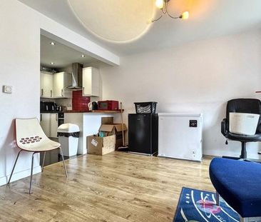 4 bedroom house to rent - Photo 2