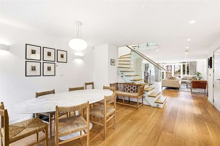 An excellent spacious three bedroom duplex apartment with terrace - Photo 3
