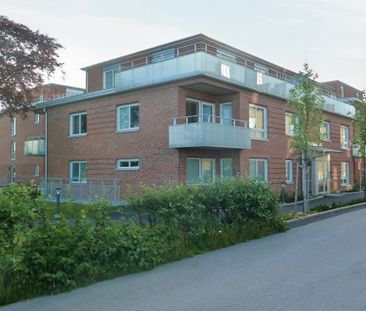 Östra vägen 65 - Photo 1