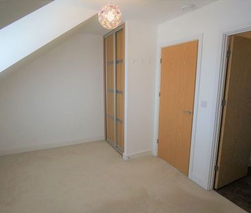 Lime Tree Avenue, Hardwicke - Photo 3