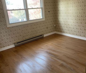 For Lease - 450 Bristol Crescent Unit# 6, Oshawa, Ontario - Photo 3