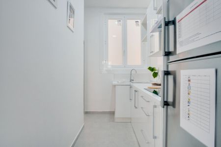 Beautiful exterior room in Plaza Mayor - Photo 3